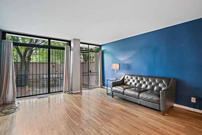 Foto del edificio - 1285 Delaware Ave SW