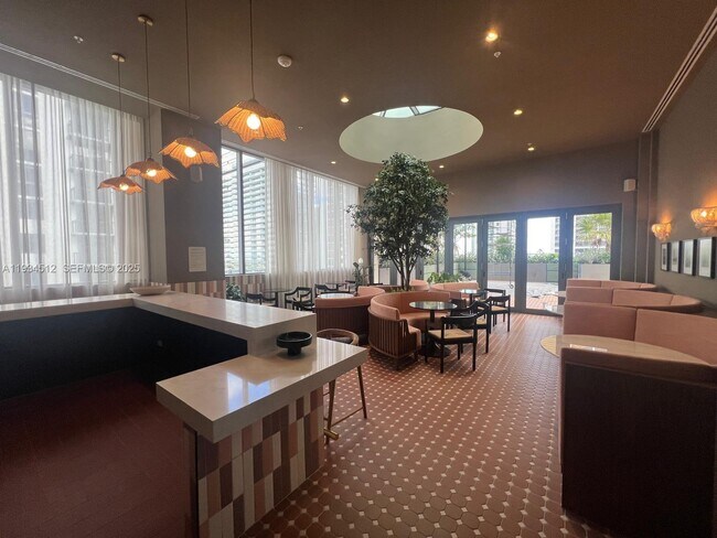 Foto del edificio - 11 NE 6th St