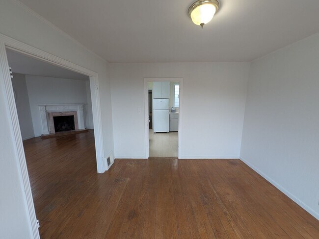 Foto del edificio - 702 43rd Ave