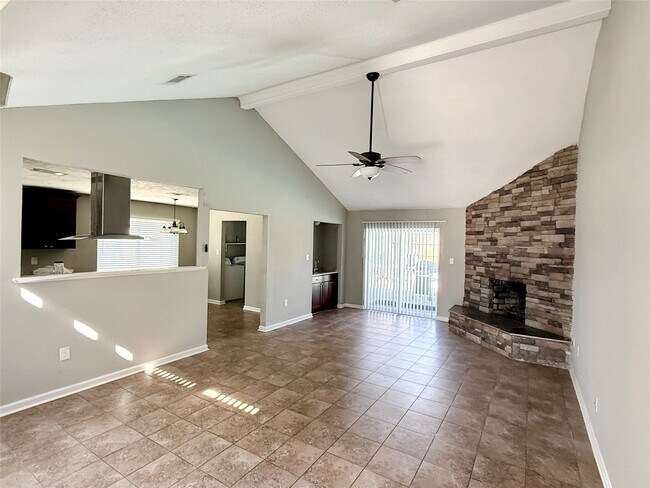 Foto del edificio - 15914 Mill Hollow Dr