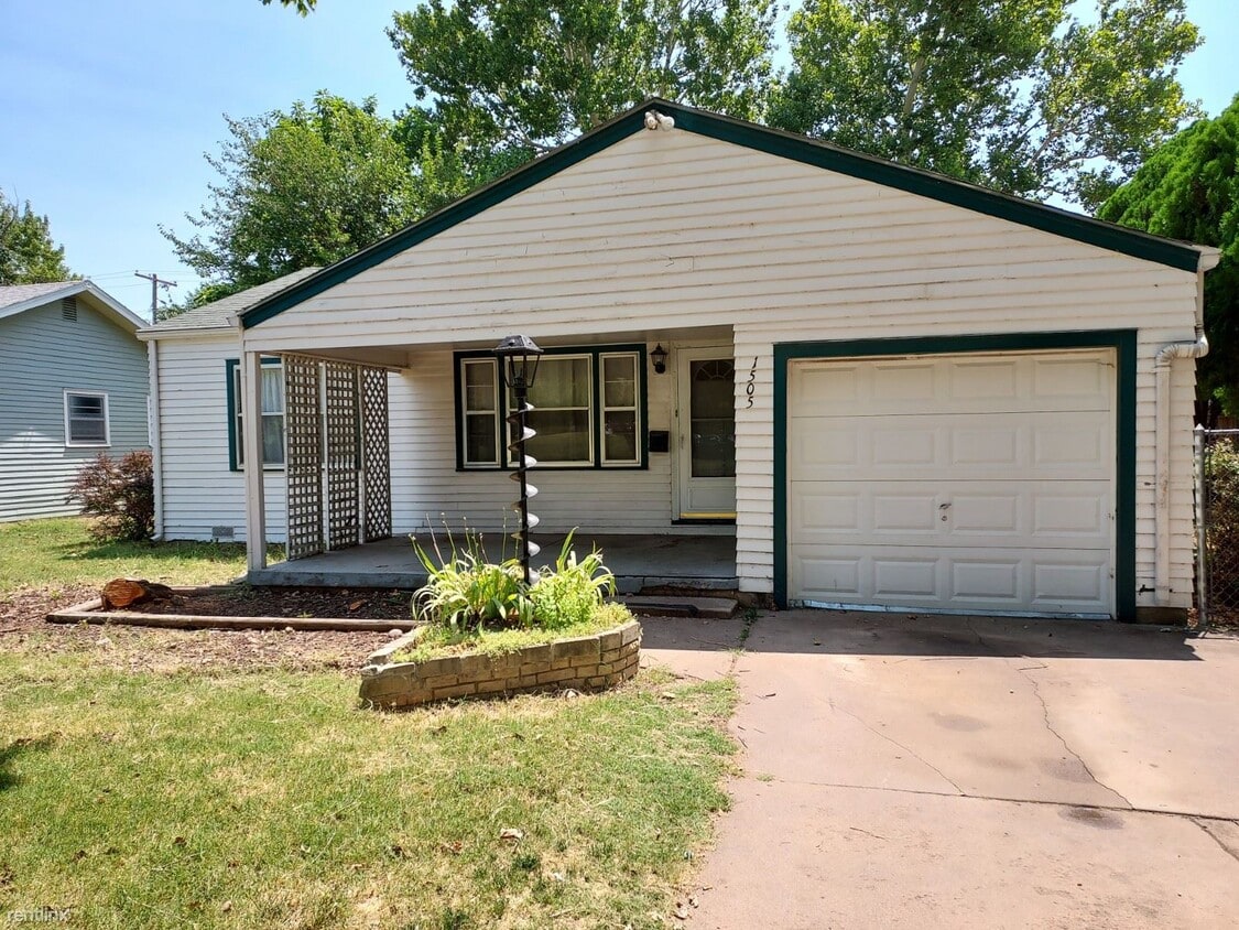 Primary Photo - 3 br, 1 bath House - 1505 W Lydia St