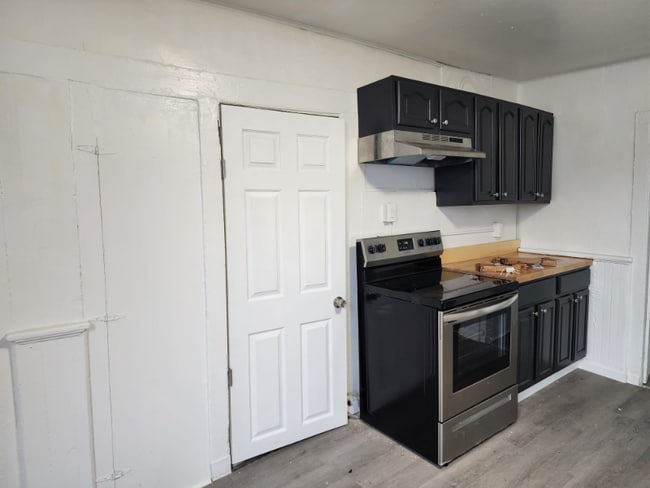 Photo - 16 3rd St House