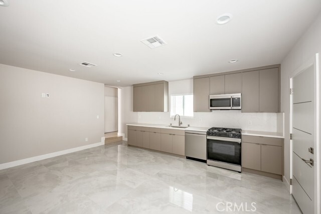 Foto del edificio - 6148 Morella Ave