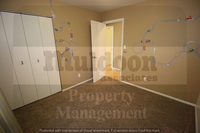 Foto del edificio - Beautiful Pet Friendly Pueblo West Home