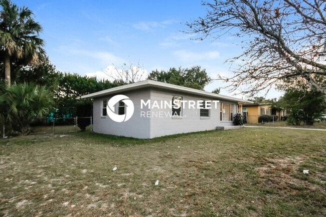 Building Photo - 3 Bedroom Pet-Friendly Home in Temple Terrace, FL with Main Street Renewal