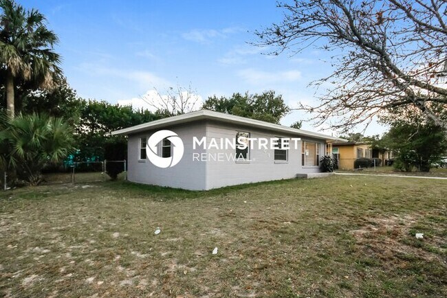 Foto del edificio - 3 Bedroom Pet-Friendly Home in Temple Terrace, FL with Main Street Renewal