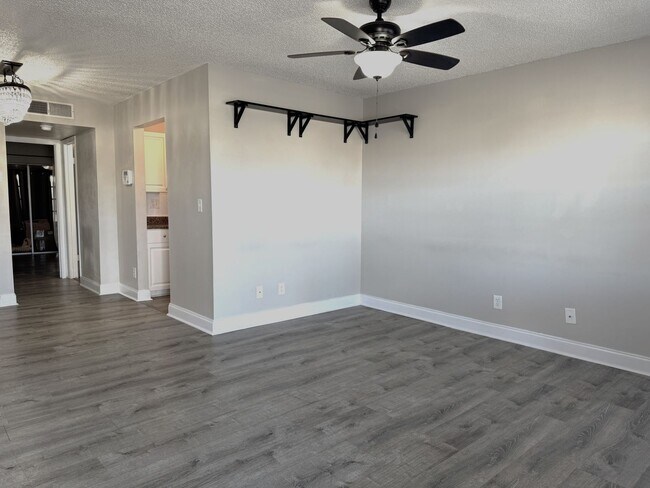 Foto del edificio - 24862 US Hwy