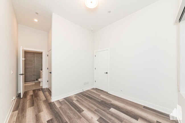 Foto del edificio - 2322 N Clark St