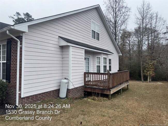 Foto del edificio - 1530 Grassy Branch Dr