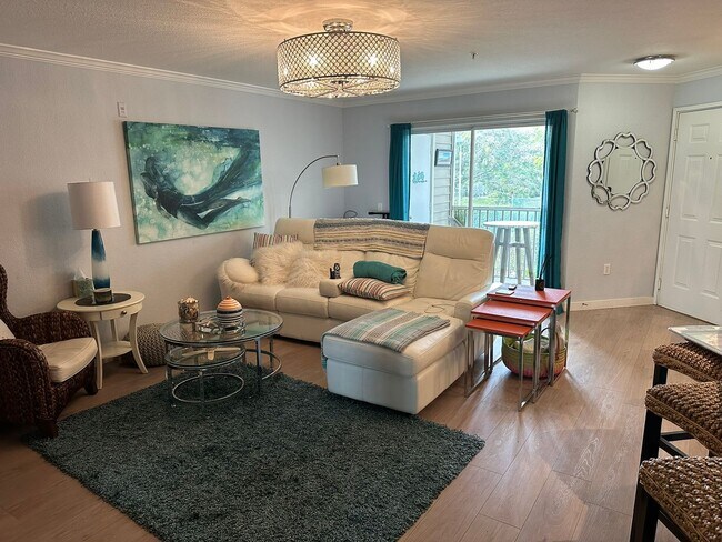 Foto del edificio - 2 Bedroom 2.5 Bath Condo (Central Park II Condominiums)