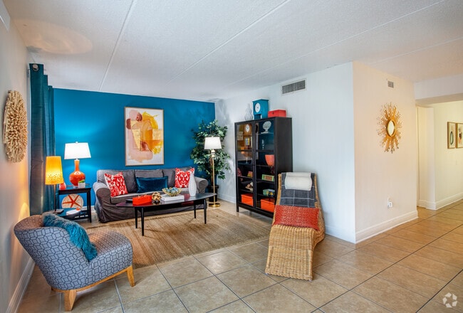 Galley A2 - 1BD/1BA - 750 SqFt - Living Room - Nautica Apartments