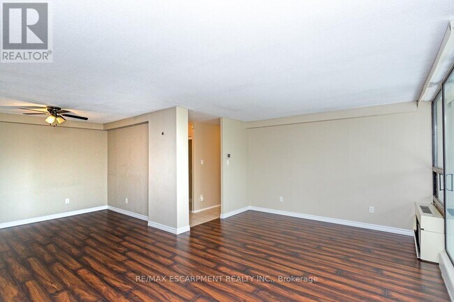 Photo du bâtiment - 50 Mississauga Vly Blvd