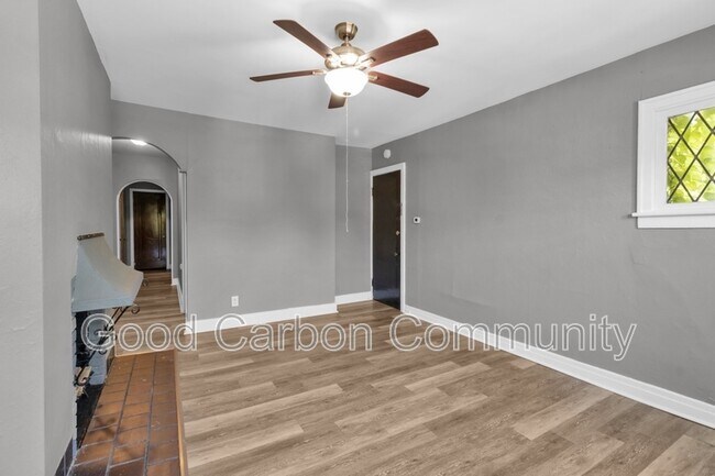 Foto del edificio - 328 Elmwood Ave
