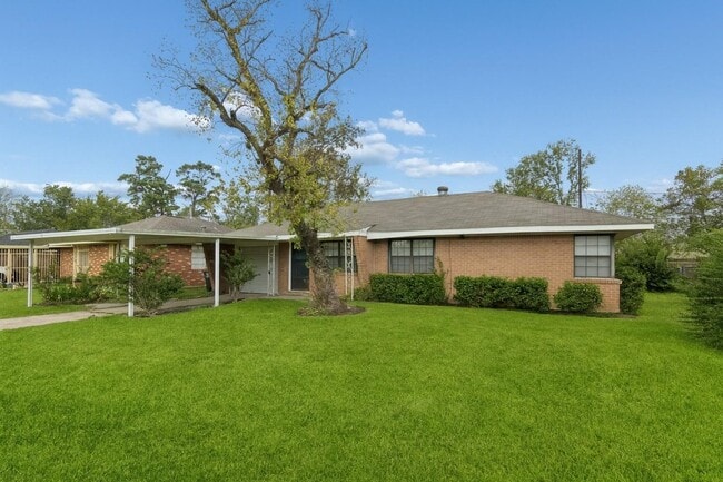 Foto del edificio - 9029 Homewood Ln