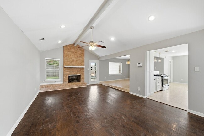 Foto del edificio - 2502 Hollow Hook Rd