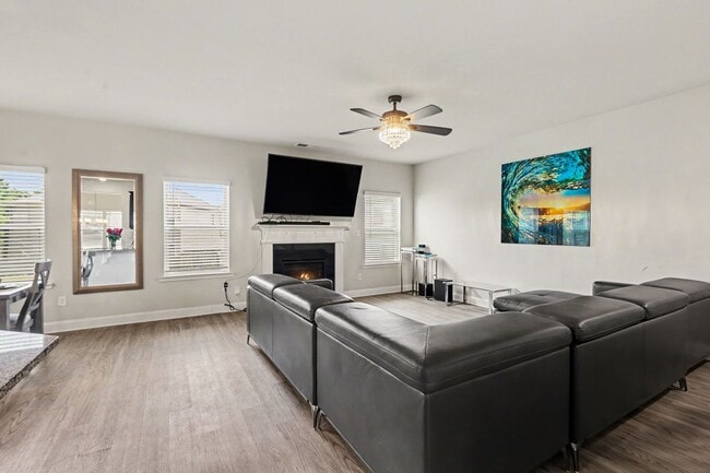 Foto del edificio - 837 Everleigh Ct