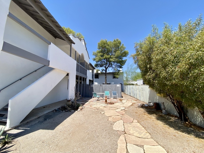 Foto principal - 326 S 3rd Ave