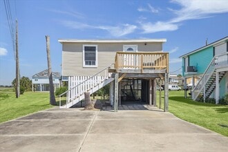 Building Photo - 4011 Vista Blvd