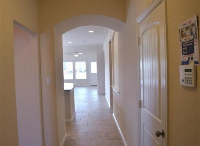 Building Photo - 1312 Patito Pl