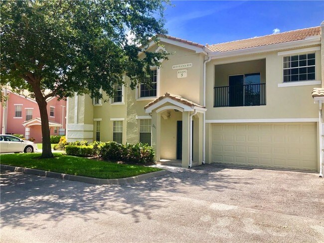 Building Photo - 108 SW Peacock Blvd