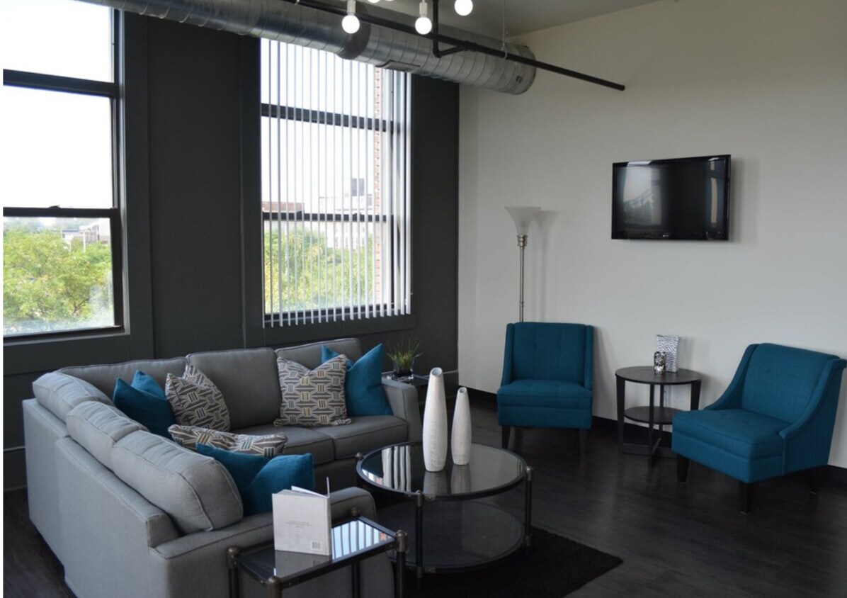 23 N Summit St, Toledo, OH 43604 Apartments in Toledo, OH