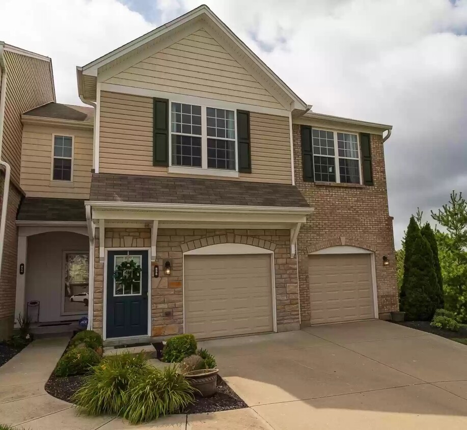 858 Foinavon Ln Unit 28D, Walton, KY 41094 Condo for Rent in Walton