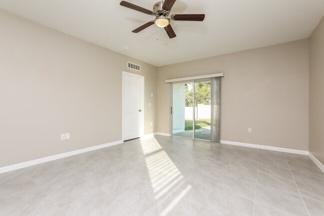 Foto del edificio - 3928 Silverstream Terrace