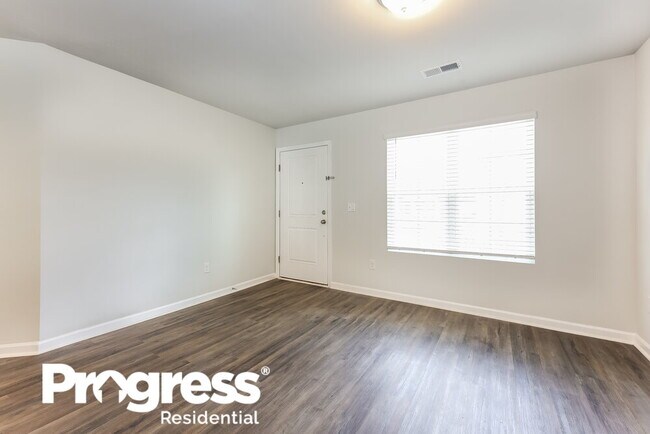 Building Photo - 1011 Castle Pl