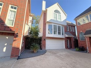 Building Photo - 1963 Peden St