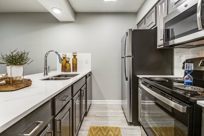 Building Photo - Wilder