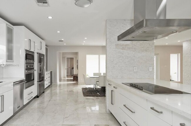Foto del edificio - 1230 NE 83rd St