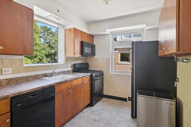 Foto del edificio - 5419 N Virginia Ave