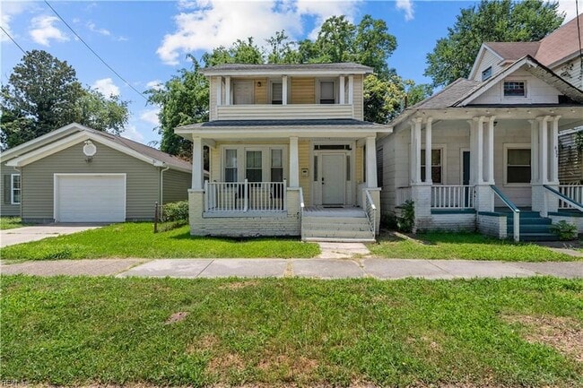 Photo - 635 W 29th Street Unit House