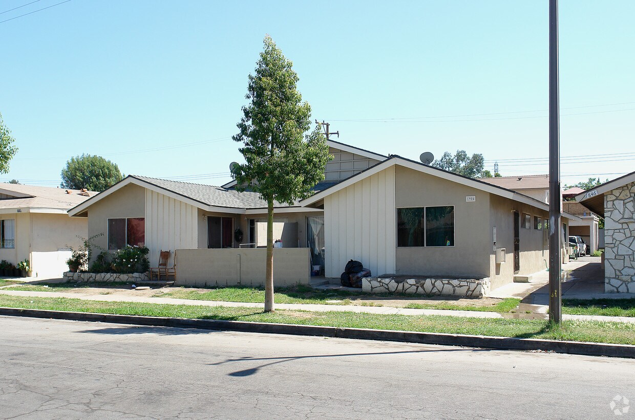 Building Photo - 1904 E Grove Ave