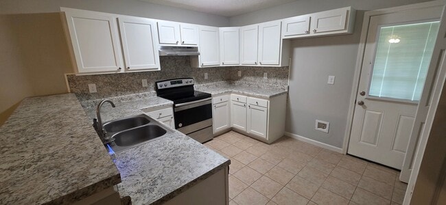 Building Photo - 234 Temple Terrace