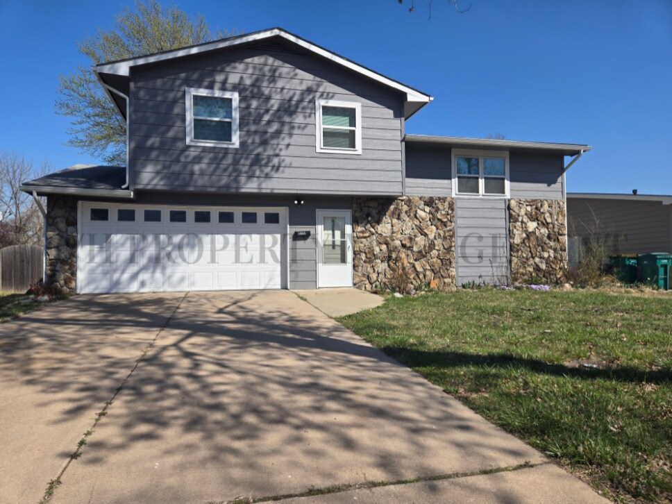 Foto principal - 6110 N Forestor Dr