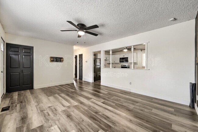 Foto del edificio - 5543 Atchison St