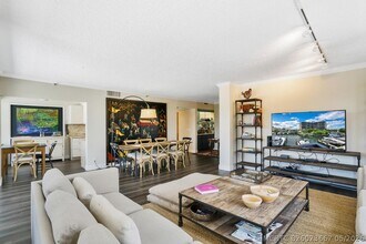 Building Photo - 4748 S Ocean Blvd