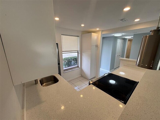 Foto del edificio - 6200 NW 62nd St