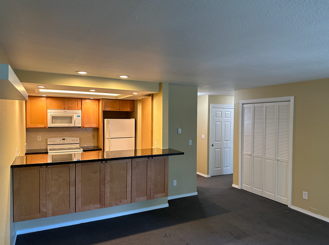Foto del edificio - 1BR/1BA Condo in Garden Terrace Complex! D...