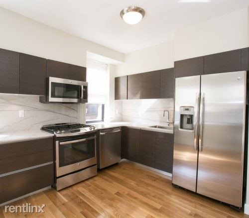 Building Photo - 252 E 61st St