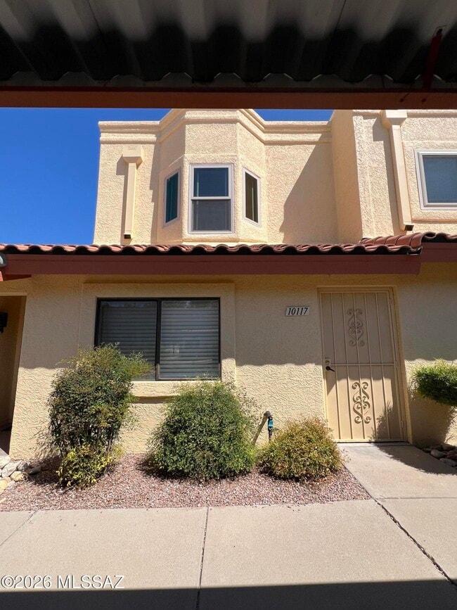 Building Photo - 10117 E Arizmo St