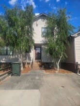 Building Photo - 103 Sunningdale Ct