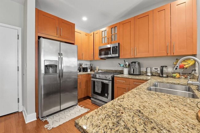 Foto del edificio - 1125 Maxwell Ln