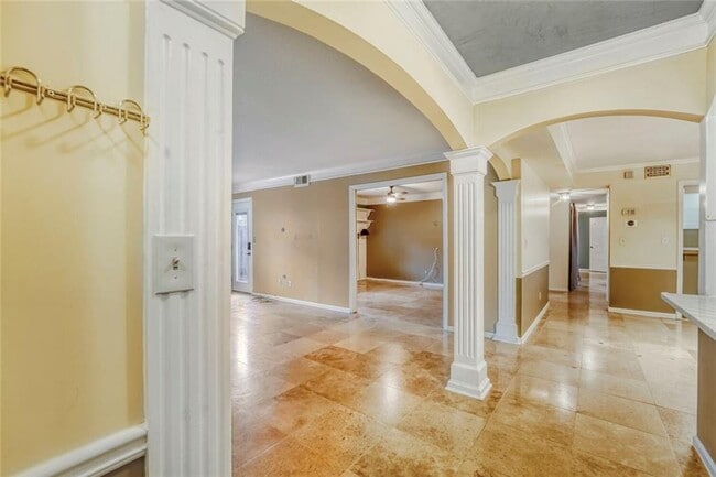 Foto del edificio - 6851 Roswell Rd