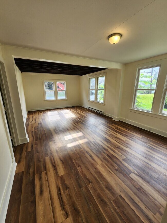 Foto del edificio - Cute and cozy 2 bedroom house in Canadensis
