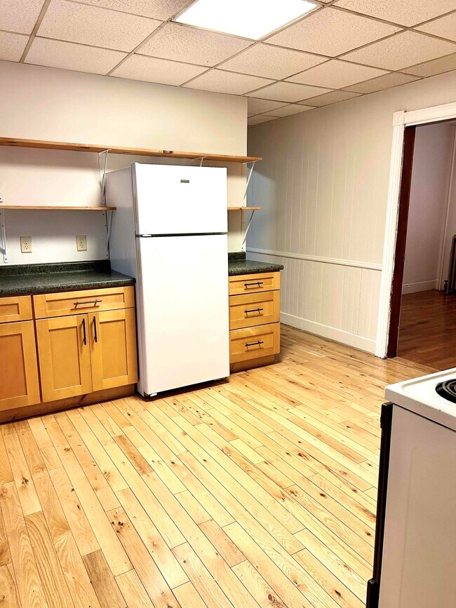 P9180019 - 583 Washington Ave