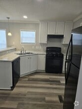 Building Photo - 316 Bankers Dr