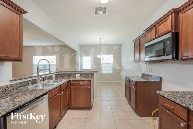 Foto del edificio - 2027 Golden Topaz Dr