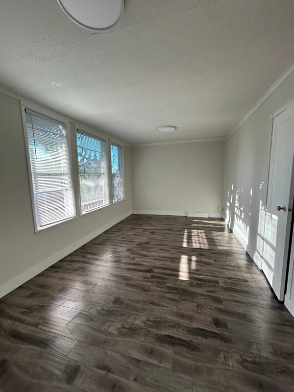 Foto del edificio - 6400 Latona Ave NE